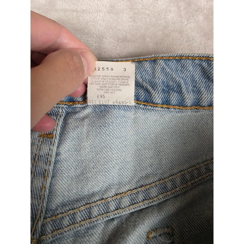 Vintage Levi's 550 Relaxed Jeans Mens 36x32 Fit 34x32 Distressed Made in USA 90s